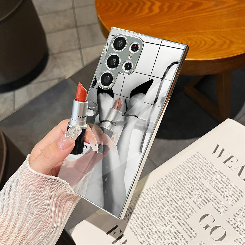 Black White Woman Bathroom Pho - Phone Cases Metal 리뷰 및 가격